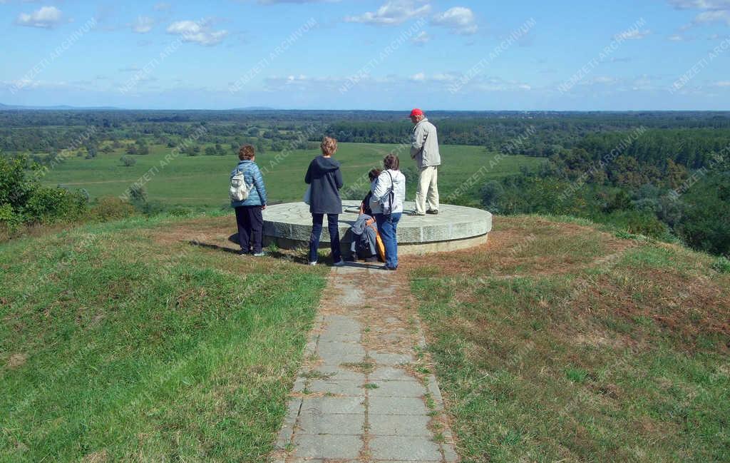 Turizmus - Bodrogkeresztúr - A település Panoráma Kilátó-Pontja