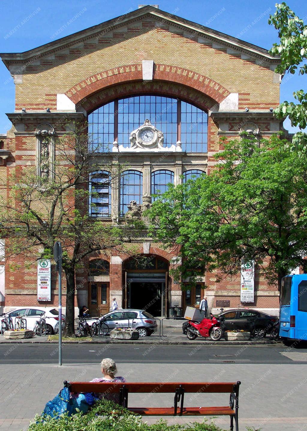 Kereskedelem - Budapest - A Batthyány téri Vásárcsarnok