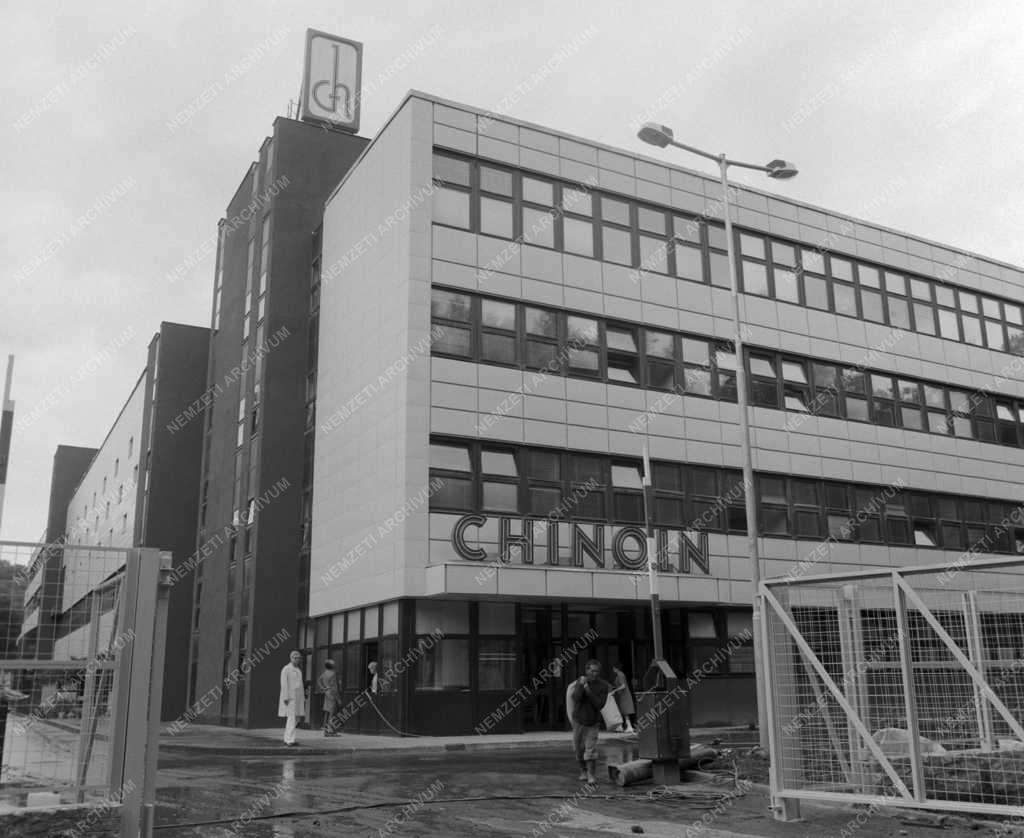 Gyógyszeripar - A Chinoin új injekció üzeme