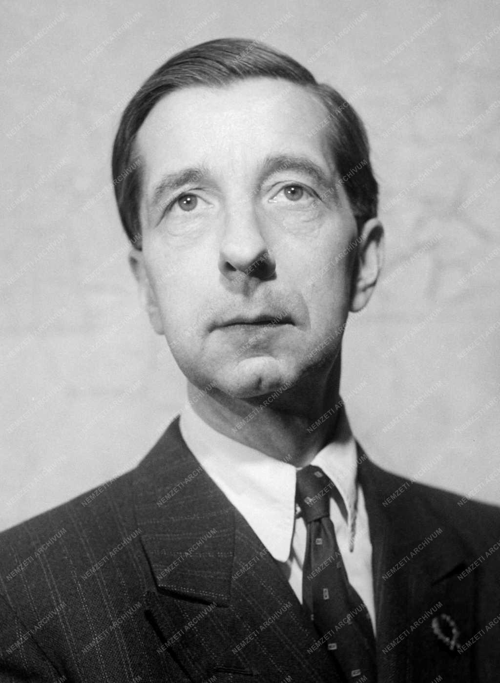 Kossuth-díjasok - Dr. Oszlaczky Szilárd 