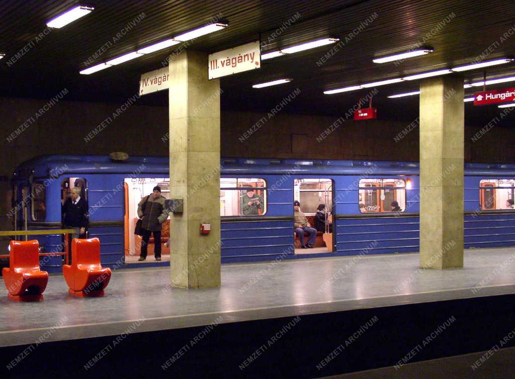 Közlekedés - Metró