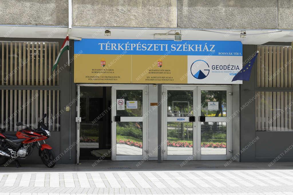 Épületfotó - Budapest - Földmérési és Távérzékelési Intézet
