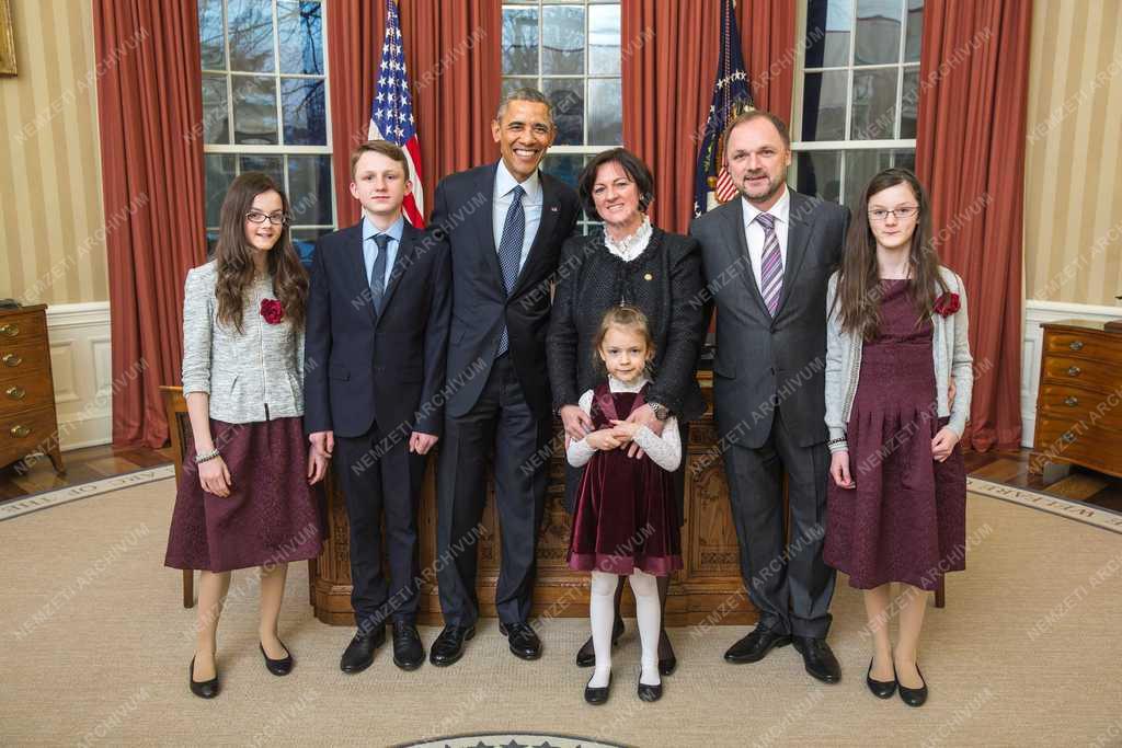 Átadta megbízólevelét Barack Obama elnöknek Szemerkényi Réka új washingtoni magyar nagykövet