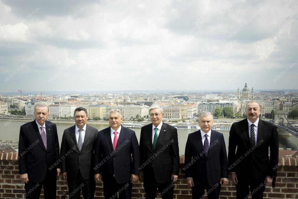 A Türk Államok Szervezetének informális csúcstalálkozója Budapesten
