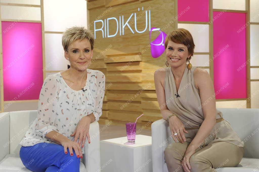 Televízió - Ridikül című női beszélgetős műsor