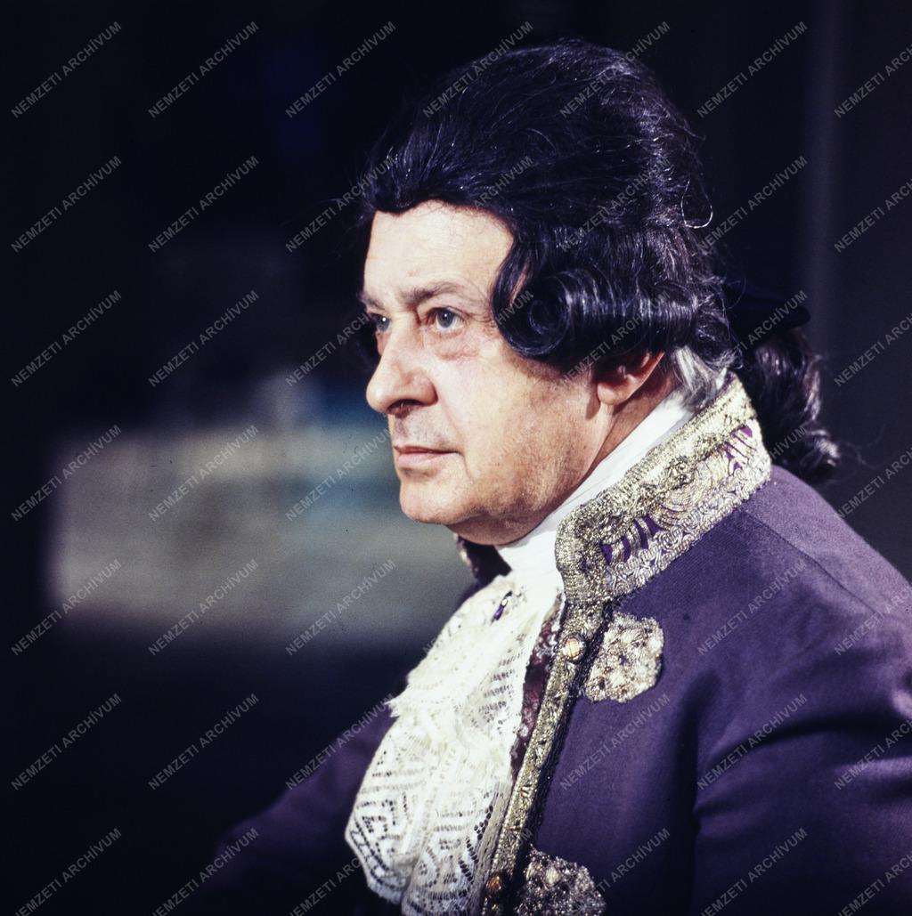 Kultúra -  Boldizsár Miklós: A hős avagy Zrínyi Péter horvát bán halálának szomorú története című komédiájának bemutatója a Játékszínben