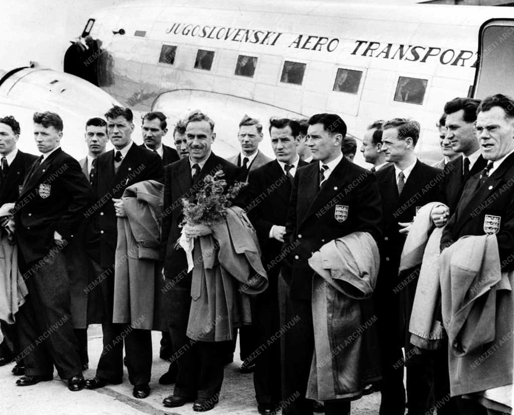 Sport - Budapestre érkezett az angol labdarúgó válogatott