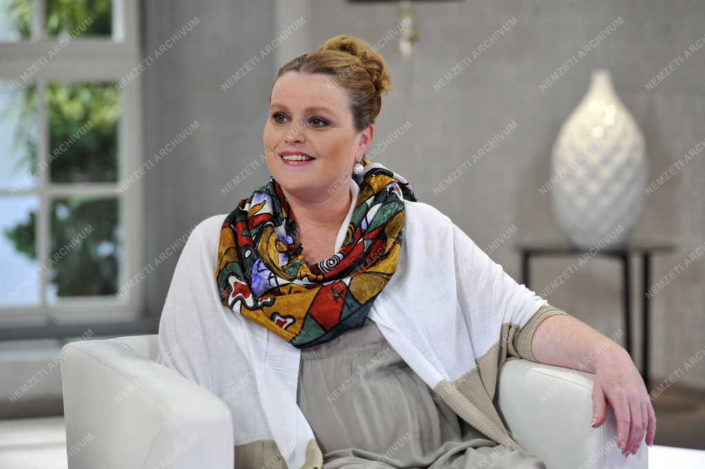 Televízió - Ridikül című női beszélgetős műsor