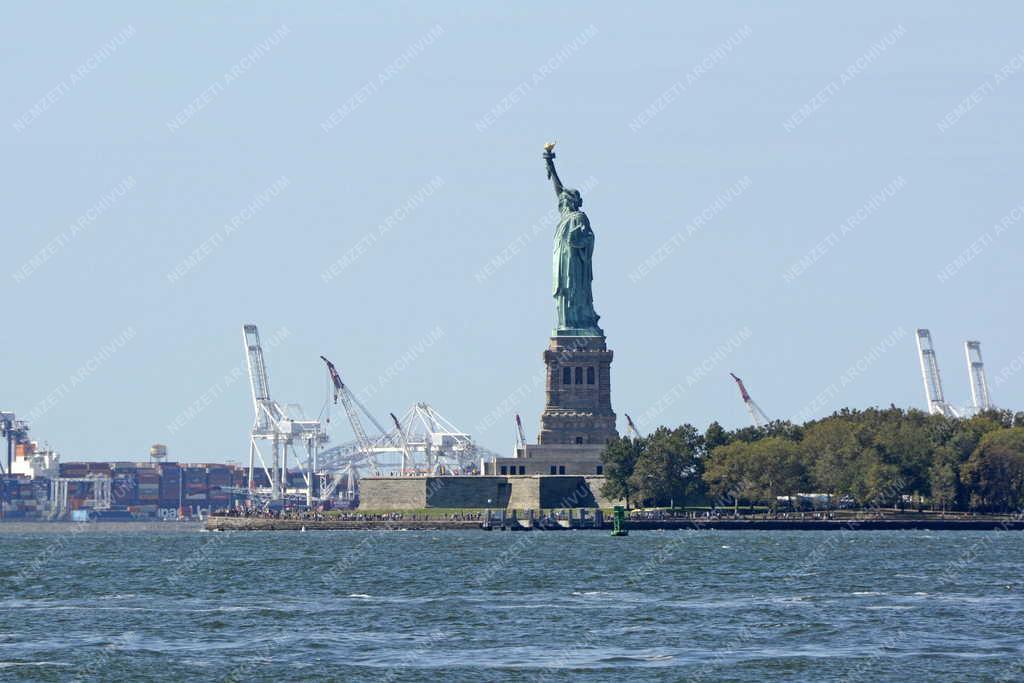 Városkép - New York - Szabadság-szobor