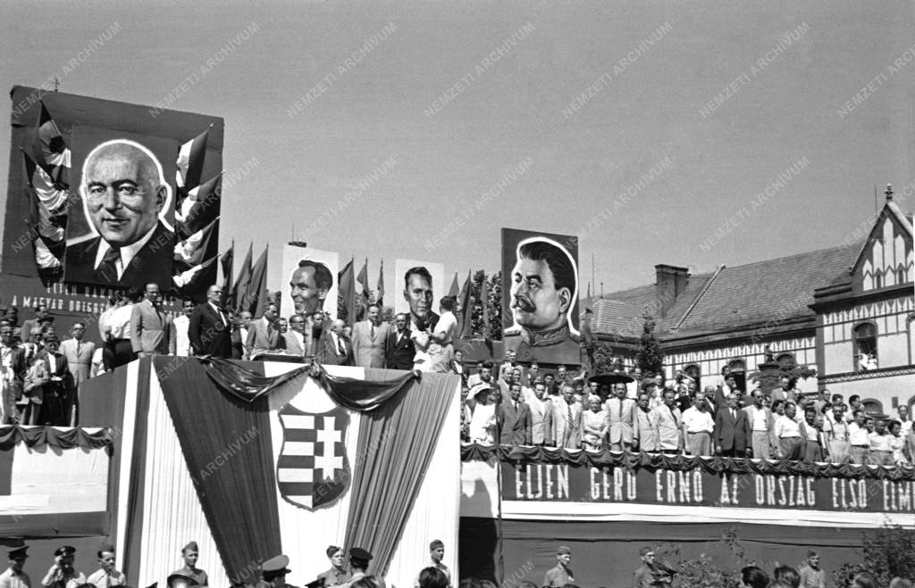 Újjáépítés - A Margit híd felavatása