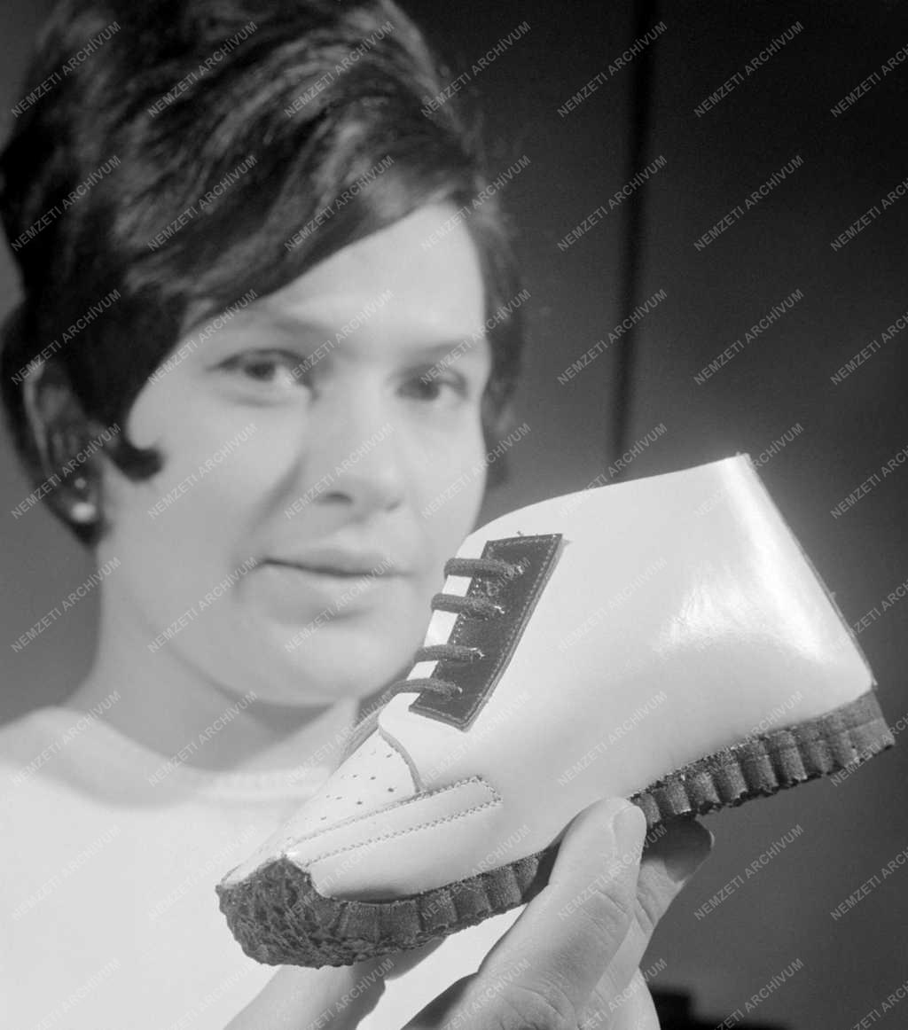 Ipar - Kereskedelem - Kiváló Áruk Fóruma