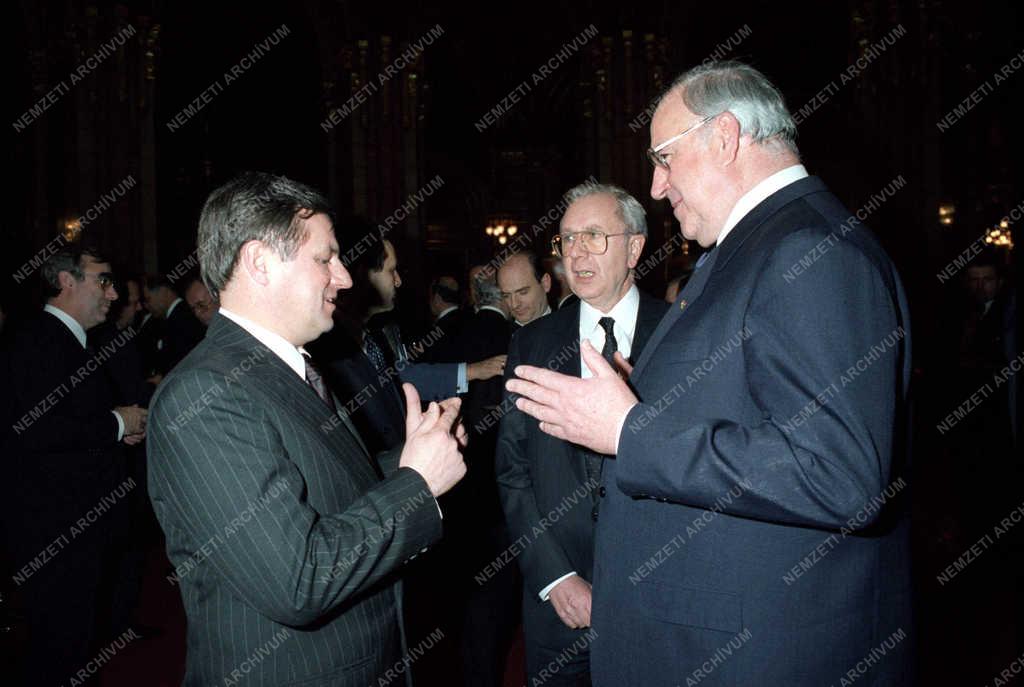 Külpolitika - Diplomácia - Helmut Kohl Budapesten