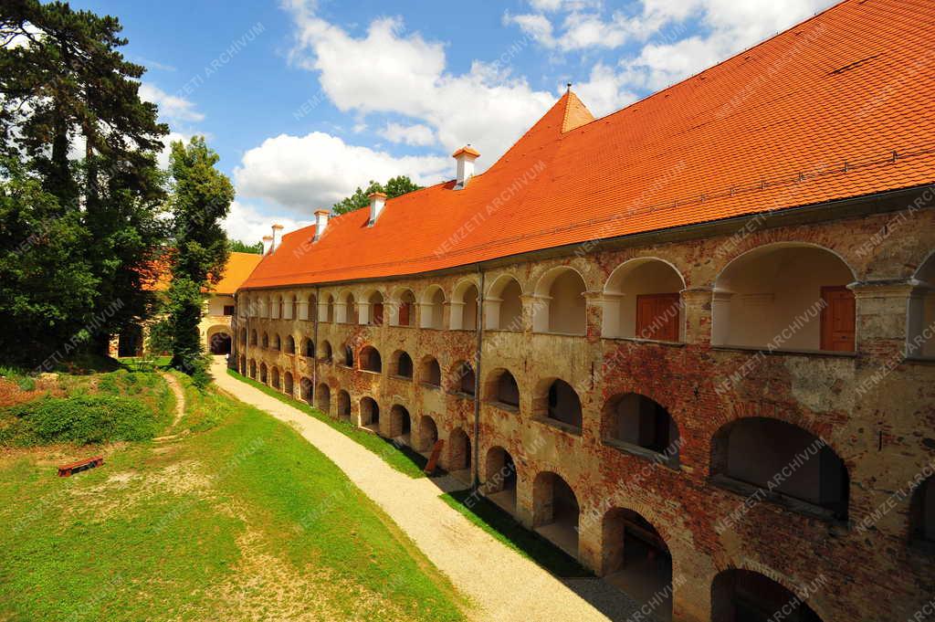 Műemlék - Felsőlendva - A felsőlendvai vár