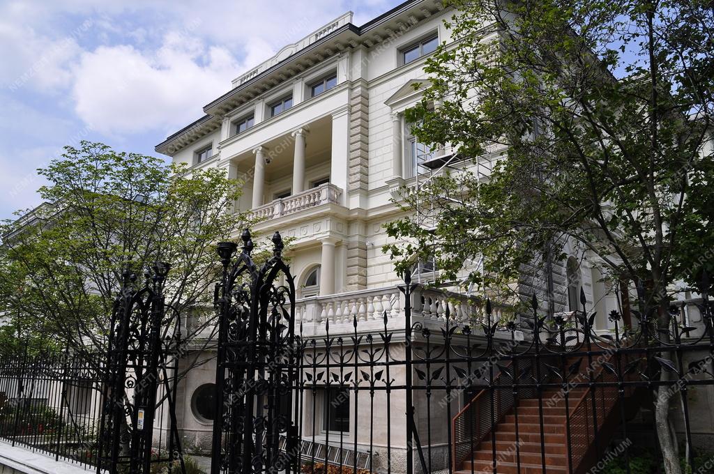 Kultúra - Budapest - HAB Hungarian Art and Business