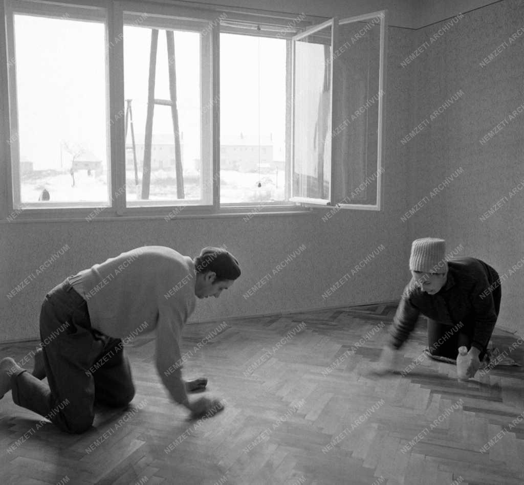 Lakóházépítés - Beköltöznek a lakók Vác új városnegyedébe