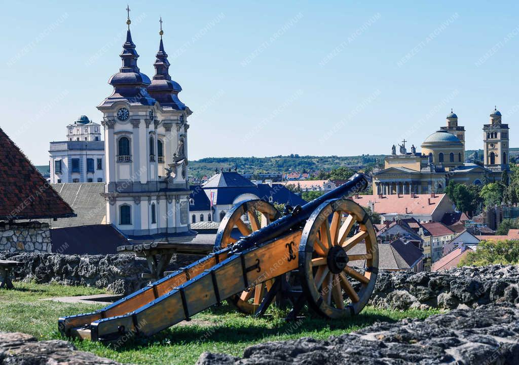 Városkép - Eger - Minorita templom