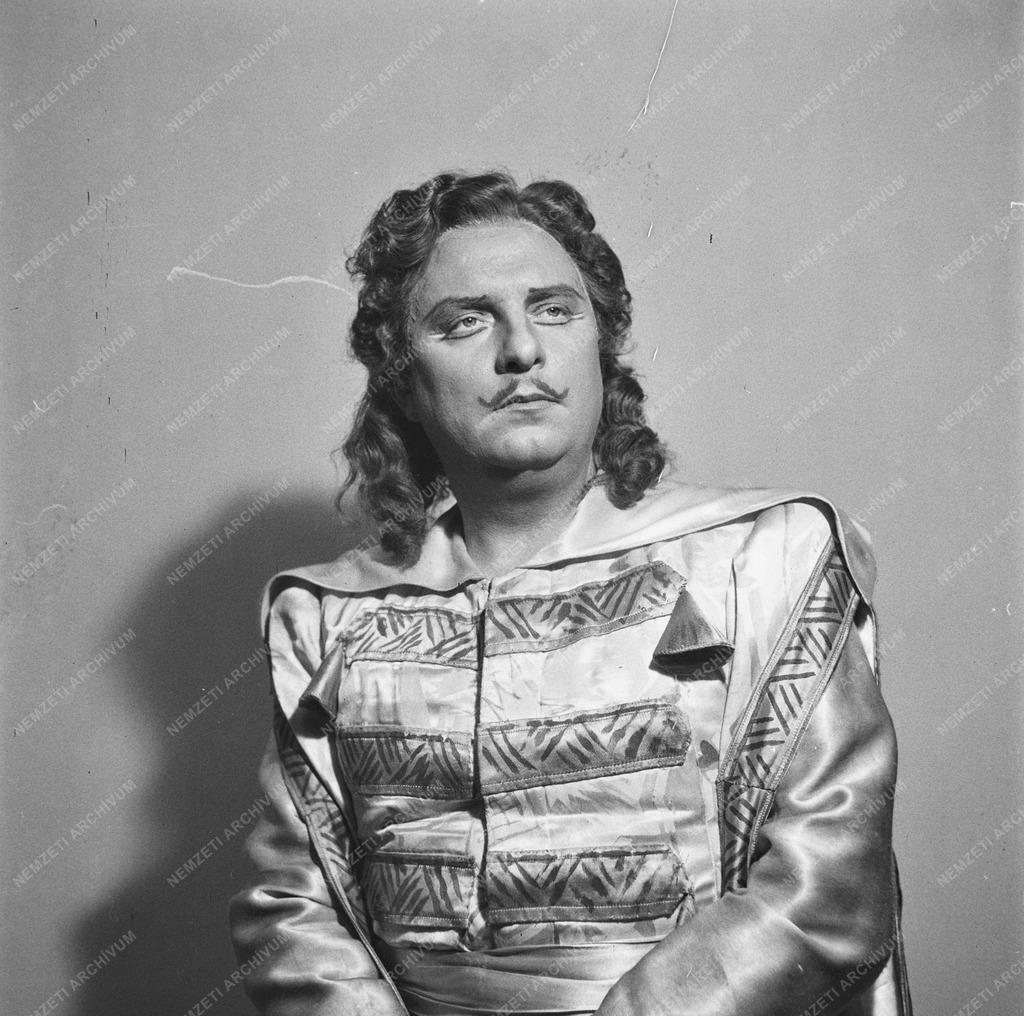 Kultúra - Erkel Ferenc: Hunyadi László - Erkel Színház