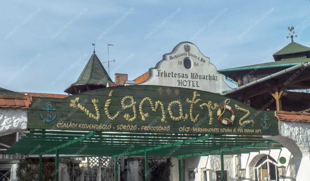 Vendéglátás - Nagymaros - Cégtábla