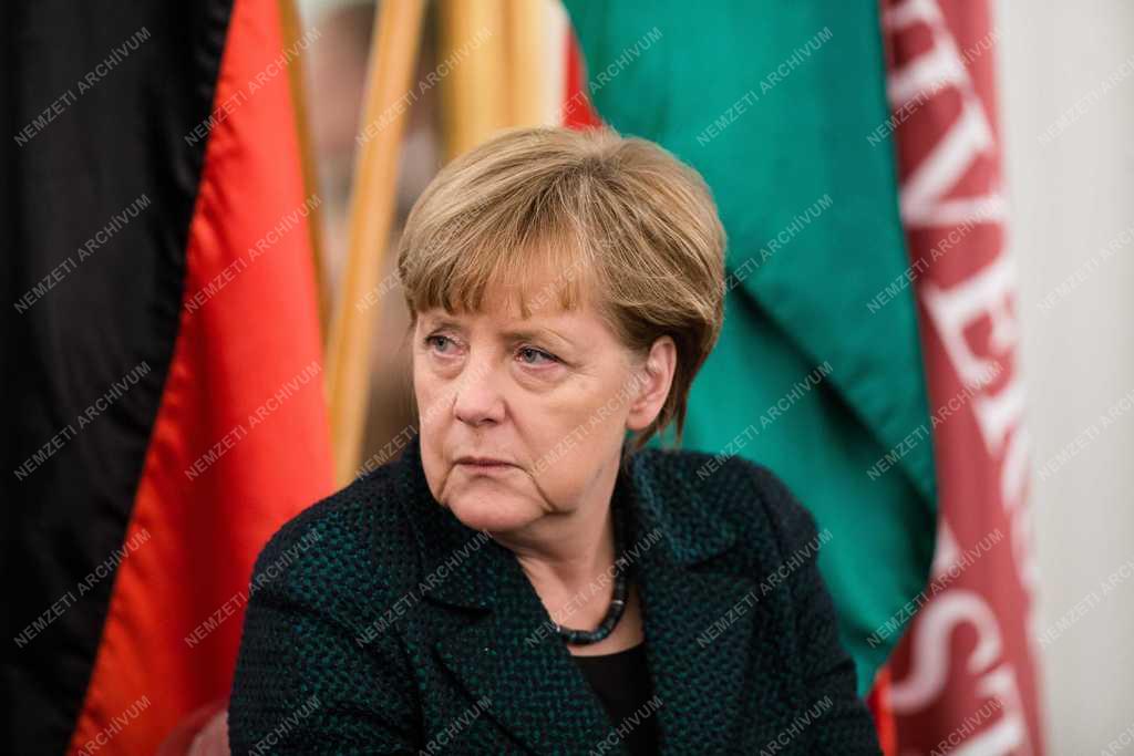 Merkel Budapesten - A német kancellár az Andrássy egyetemen