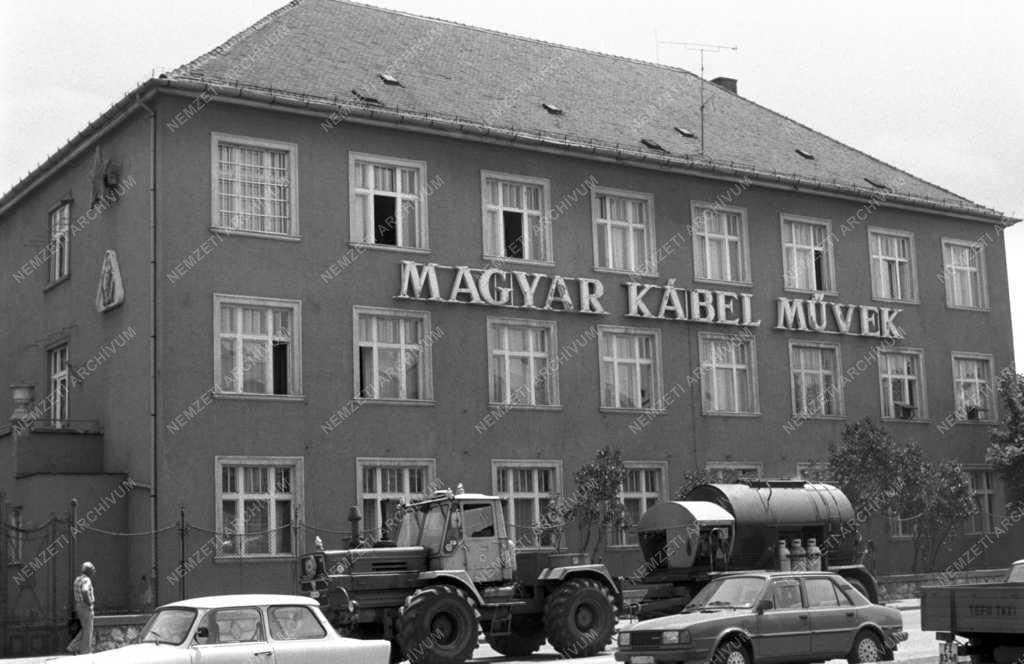 Ipar - Magyar Kábel Művek