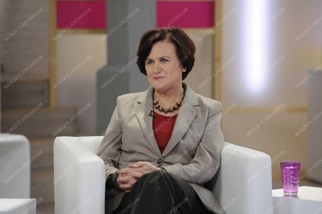Televízió - Ridikül című női beszélgetős műsor