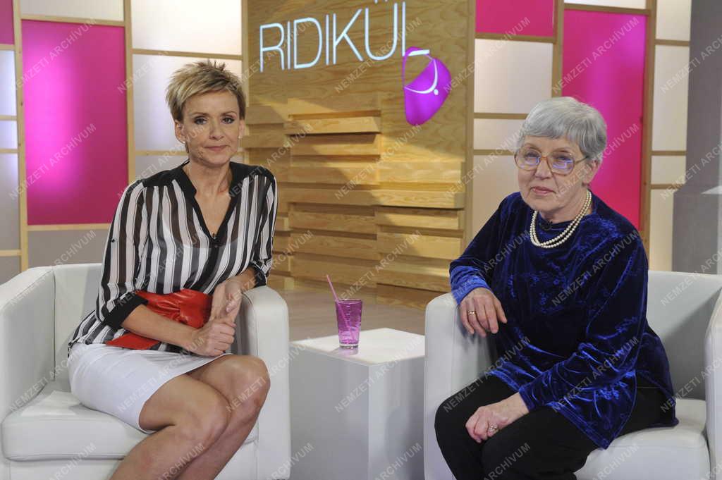 Televízió - Ridikül című női beszélgetős műsor