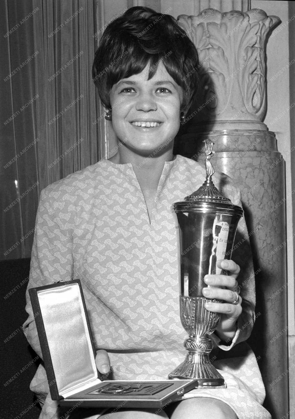 Sport - Legjobb sportoló-díj