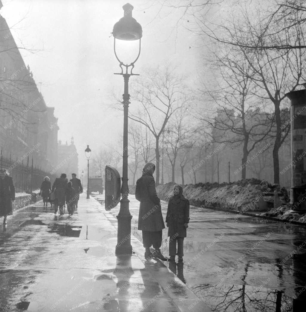 Időjárás - Hóolvadás az Andrássy úton