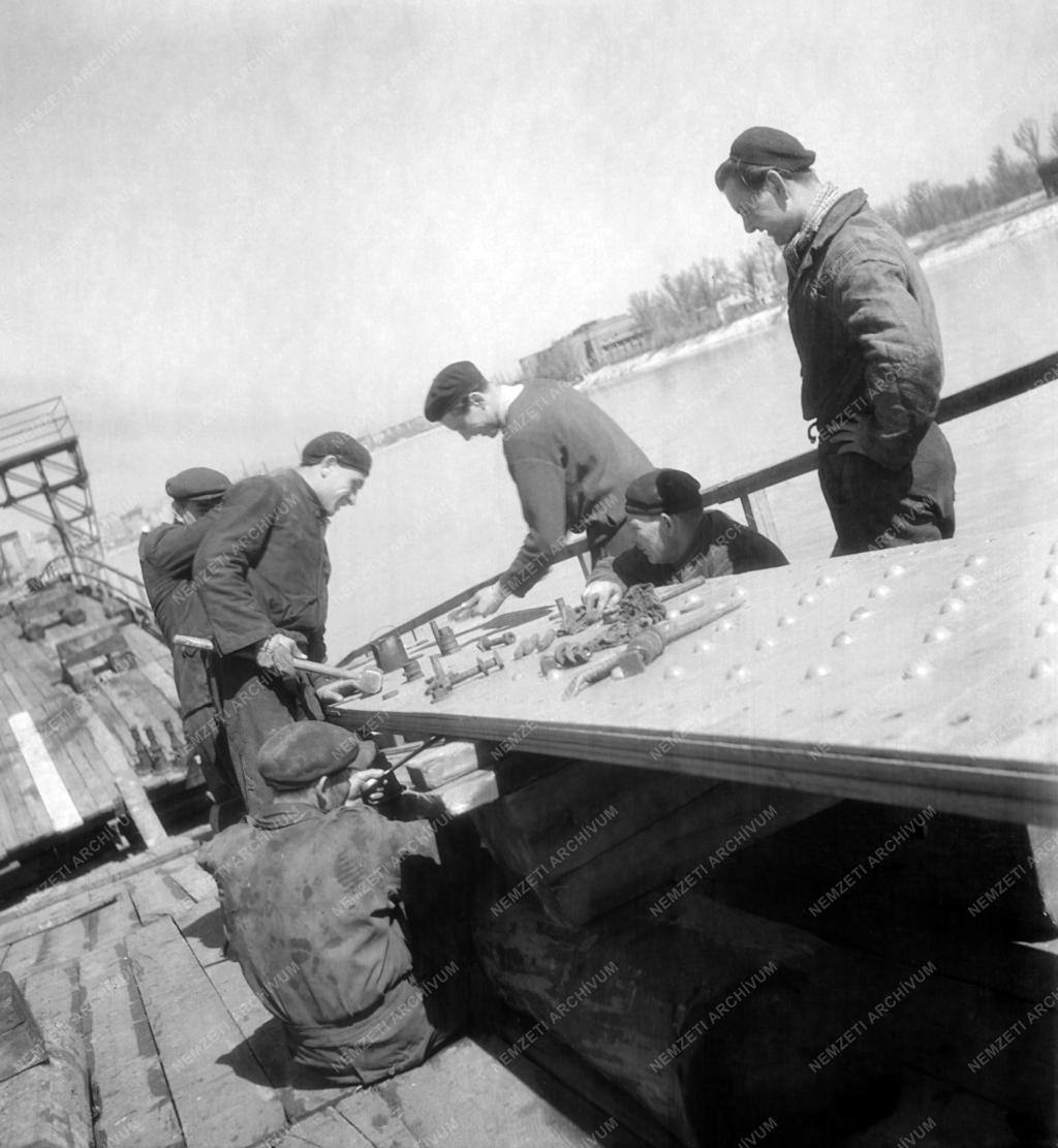 Építőipar - A Margit híd újjáépítése