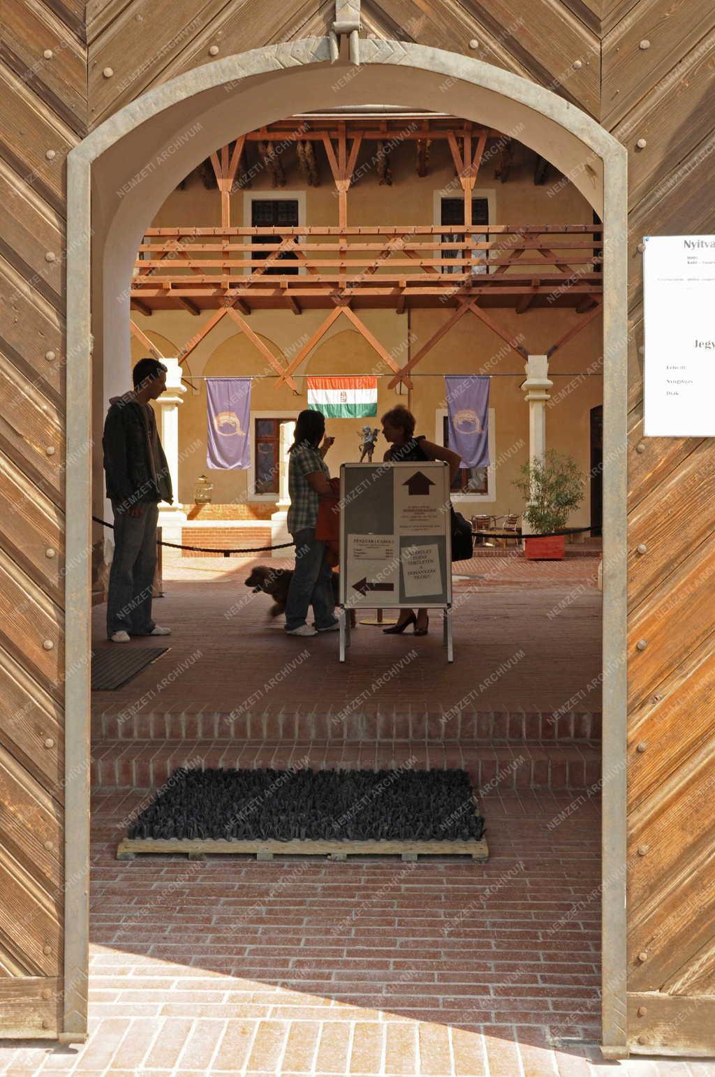 Ozora - Várkastély 