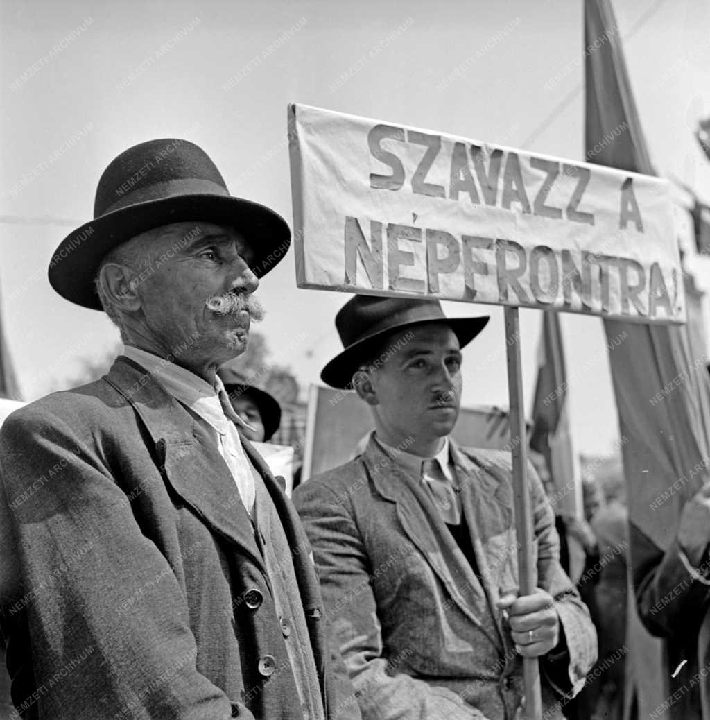 Belpolitika - Választási kampány - Nagygyűlés Kecskeméten