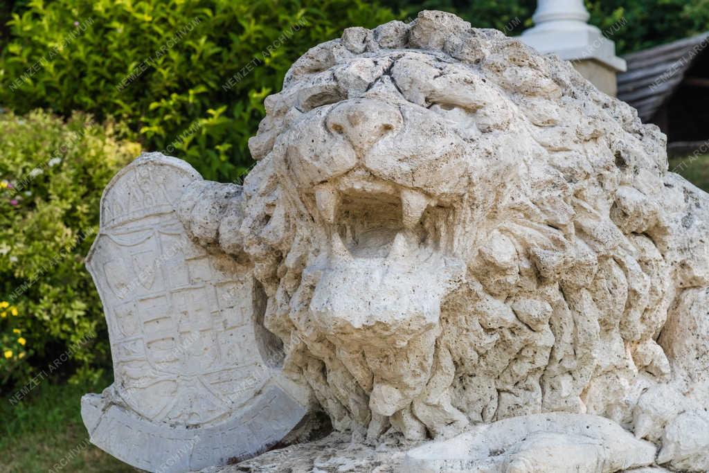 Műalkotás - Csókakő - Magyar Királyi Csendőrség jelképe