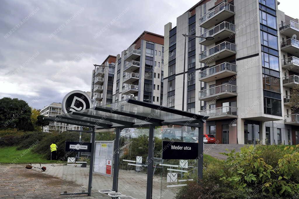 Városkép - Közlekedés - Budapest - Marina Garden Lakópark BKK hajókikötő