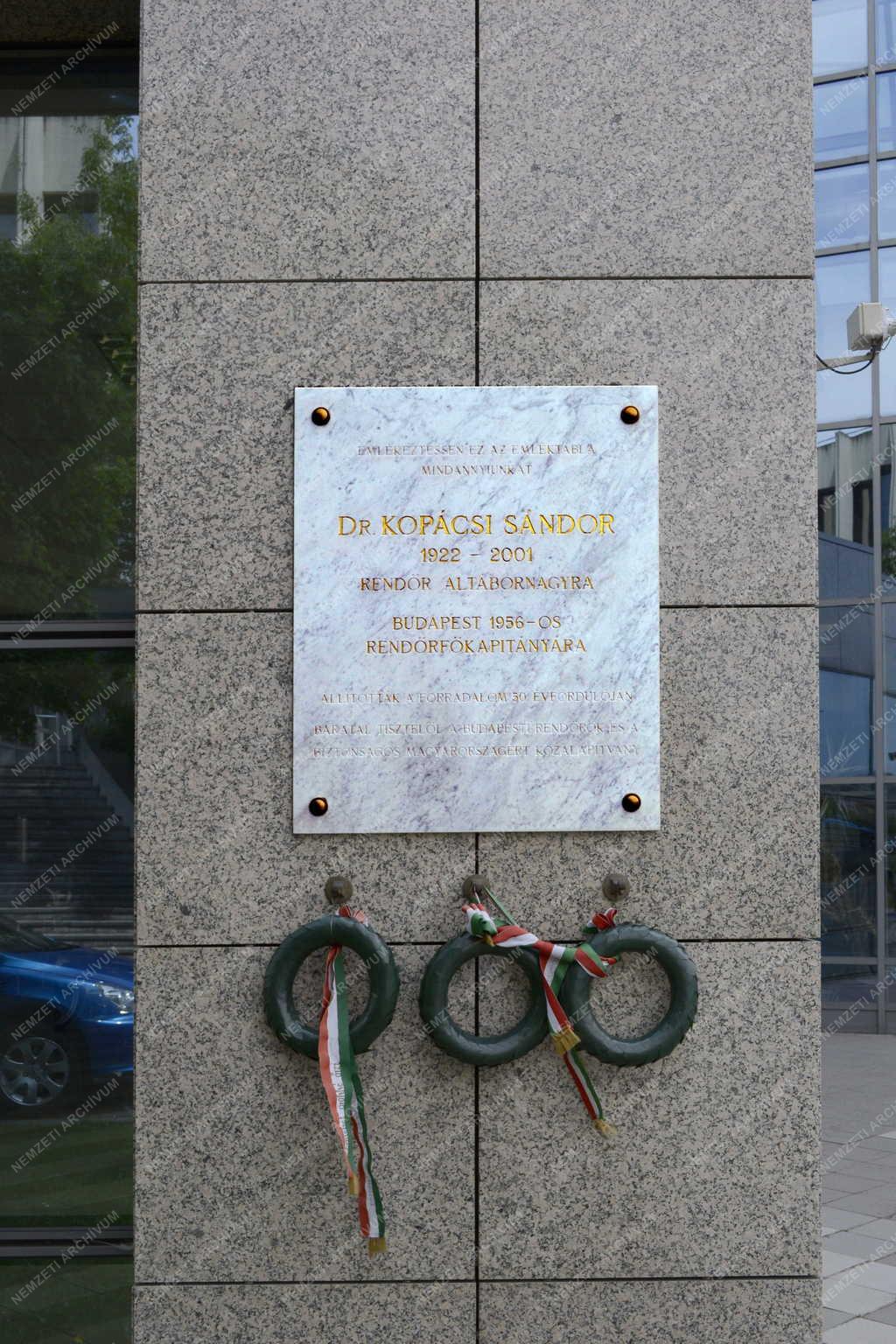 Emléktábla - Budapest - Kopácsi Sándor emléktáblája