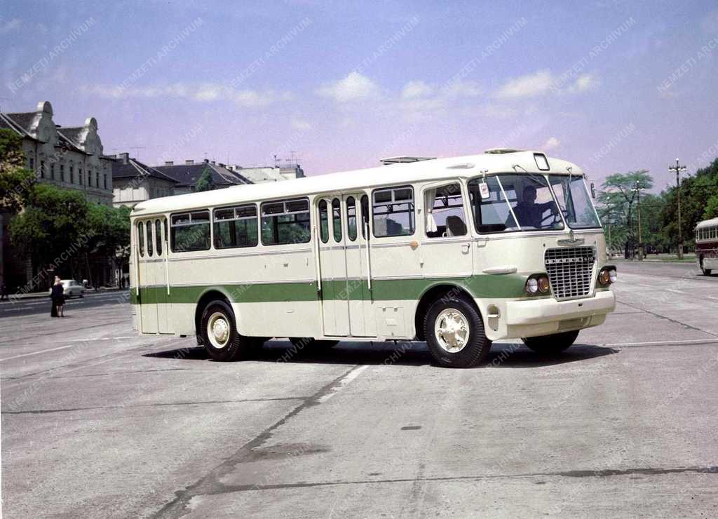 Járműipar - Ikarus 620 autóbusz