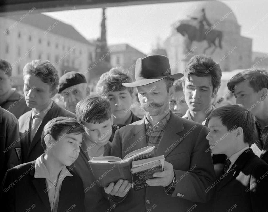 Kultúra - Könyvhét Pécsett