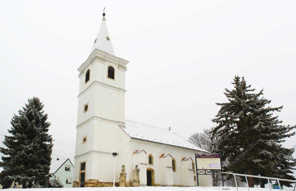 Egyház - Harka  - Szent Péter és Szent Pál római katolikus templom