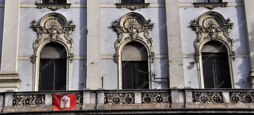 Müemlékvédelem - Budapest - Felújításra vár a Heinrich-udvar