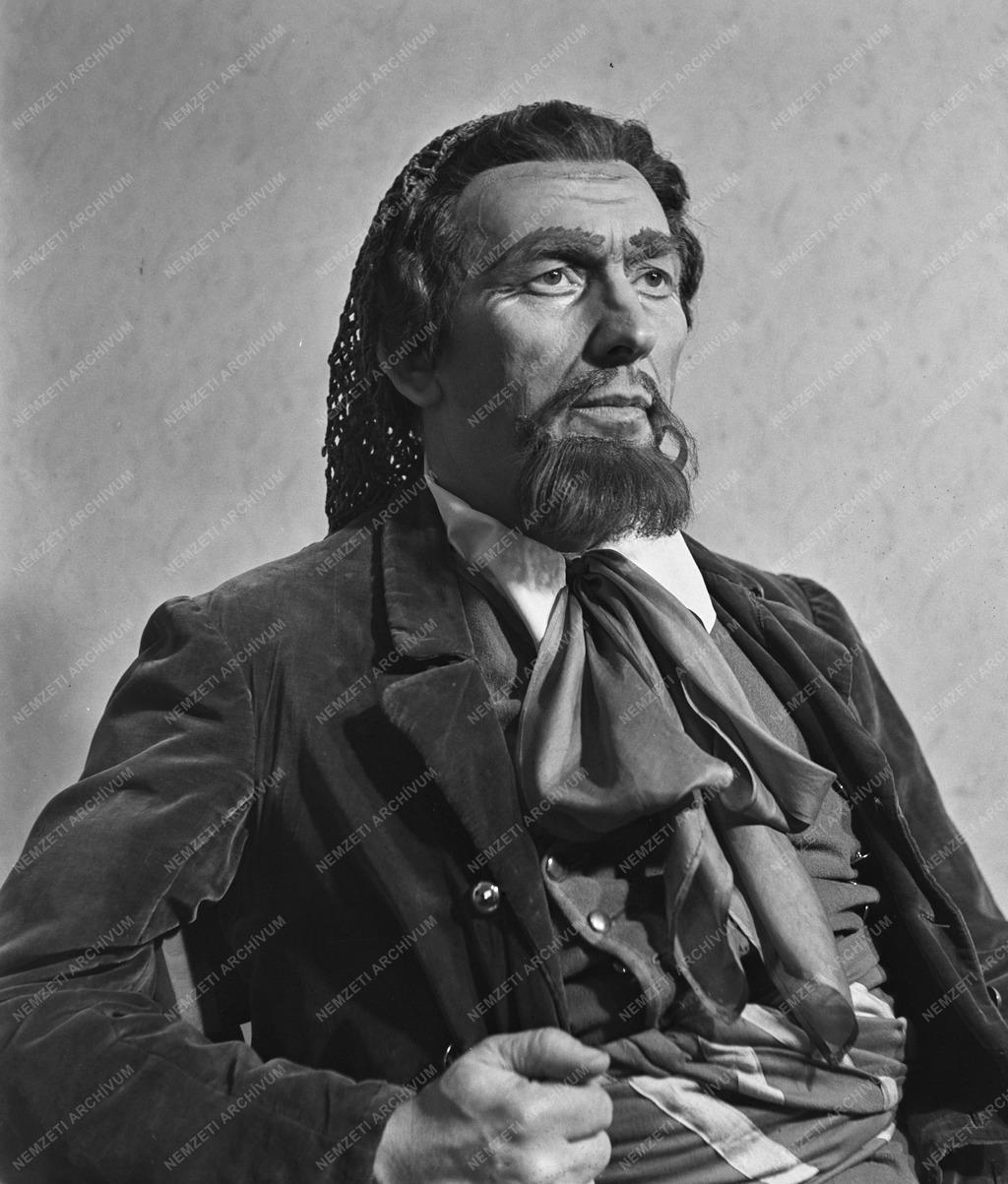 Kultúra - Pietro Mascagni: Parasztbecsület című operája a Magyar Állami Operaházban