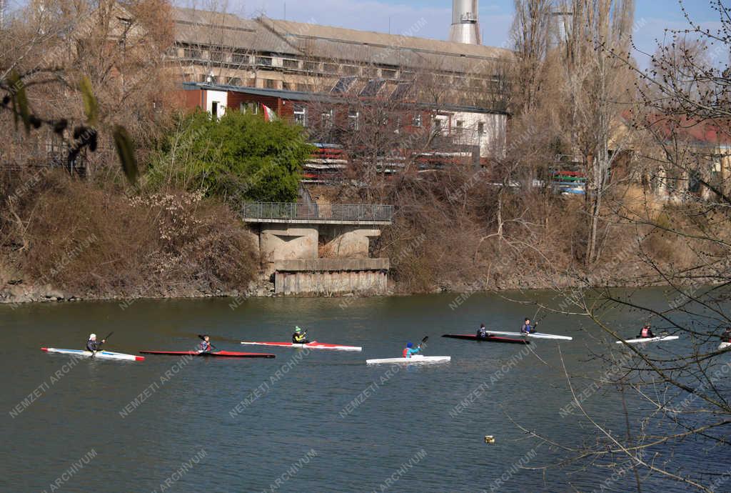 Sport - Budapest - Kajakosok edzése