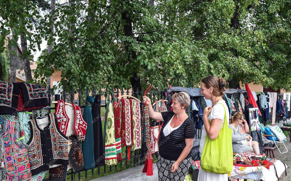 Hagyomány - Kalotaszentkirály - Néptánc és népzene tábor 