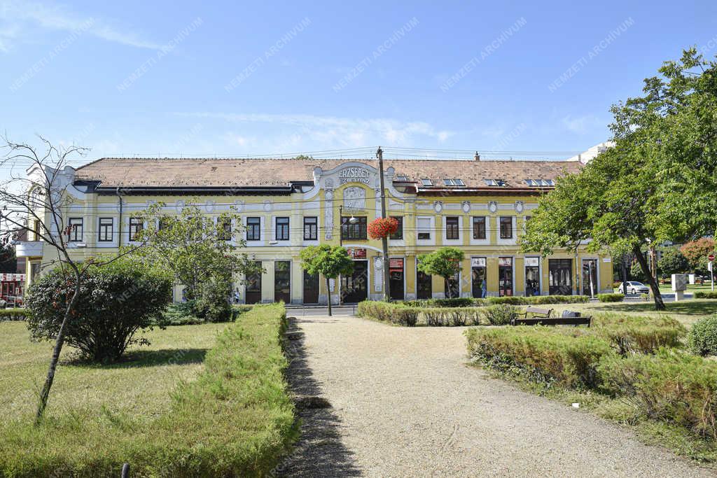 Kereskedelem - Budapest - Erzsébet Üzletház