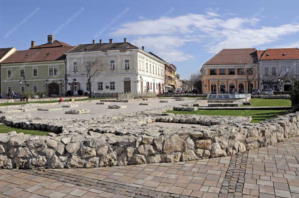 Városkép - Vác - Március 15. tér