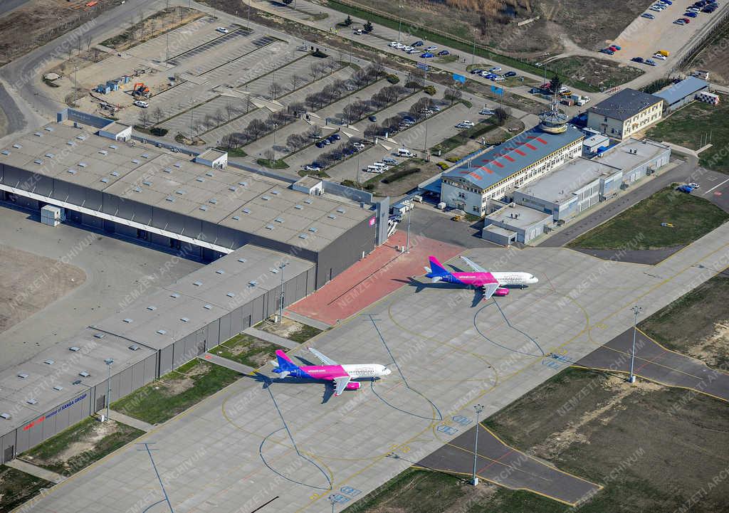 Légi közlekedés - Debrecen - Leállt a WIZZ Air légitársaság 