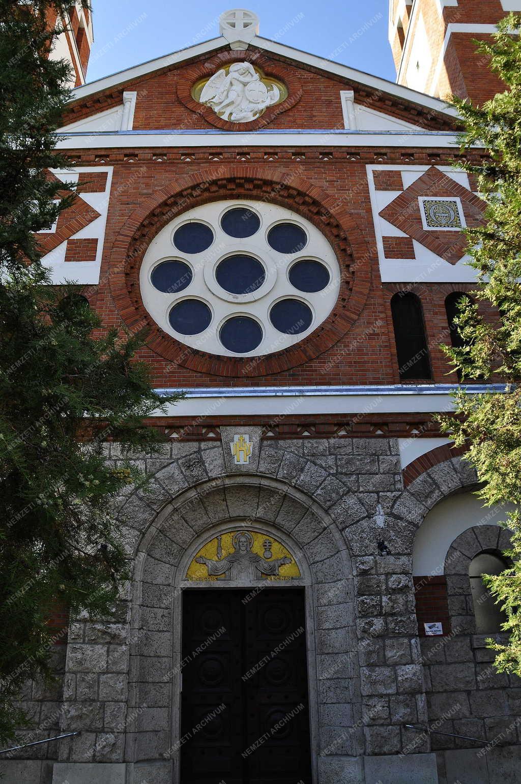 Egyház - Budapest - Felújították az angyalföldi Szent Mihály-templomot