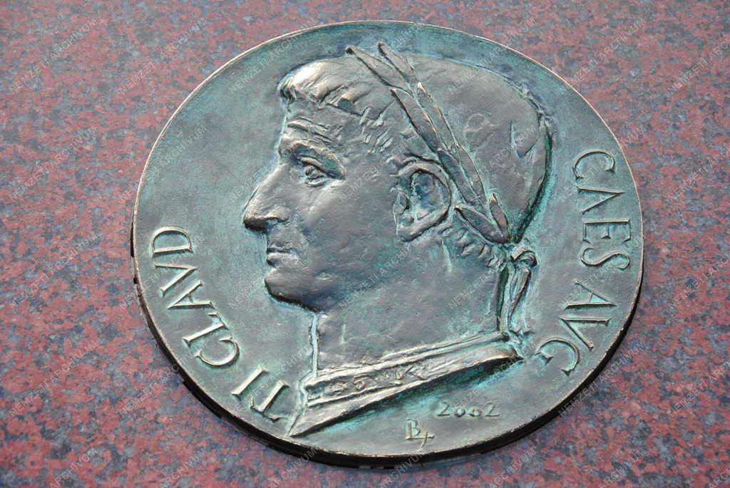 Műalkotás - Szombathely - Claudius császár arcképe