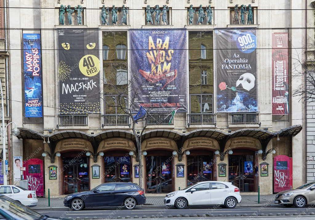 Kultúra - Budapest - Madách Színház