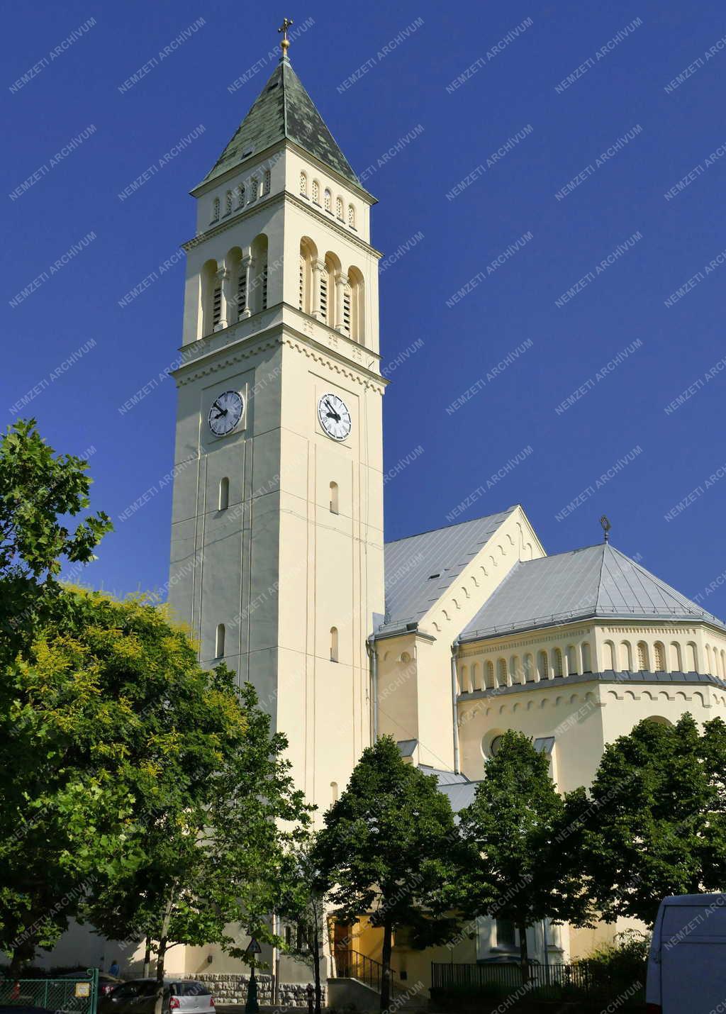 Városkép - Budapest - Wekerletelep - Munkás Szent József katolikus templom