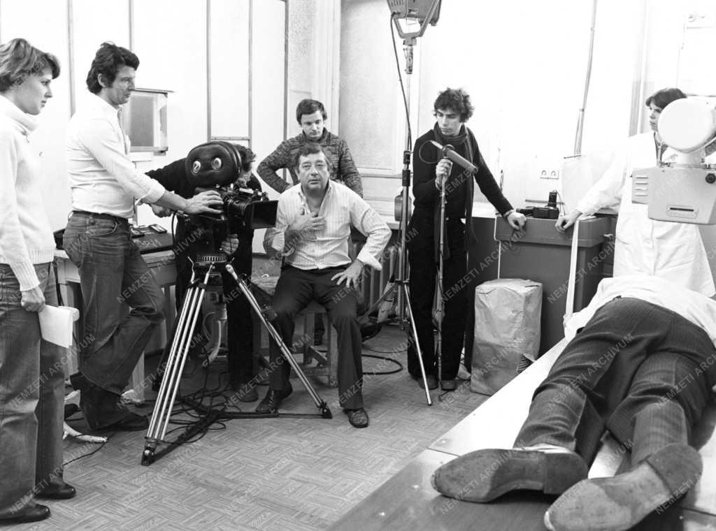 Kultúra - Film - A téglafal mögött c. tv film forgatása