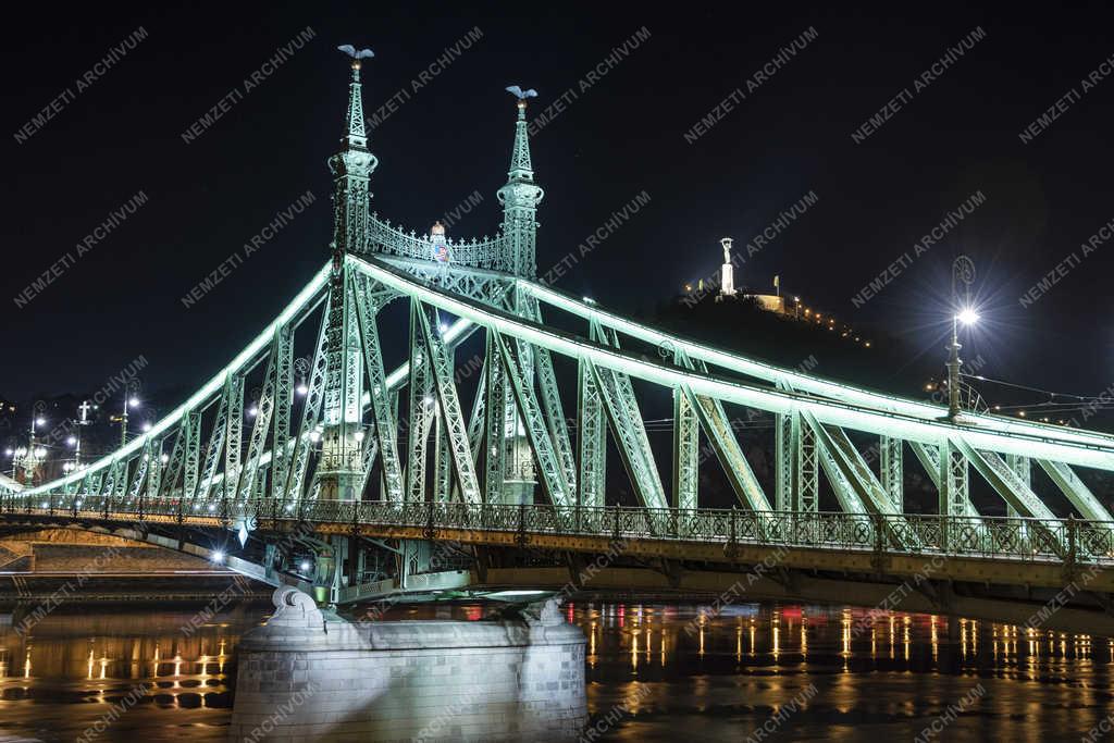 Esti városkép - Budapest - Szabadság híd
